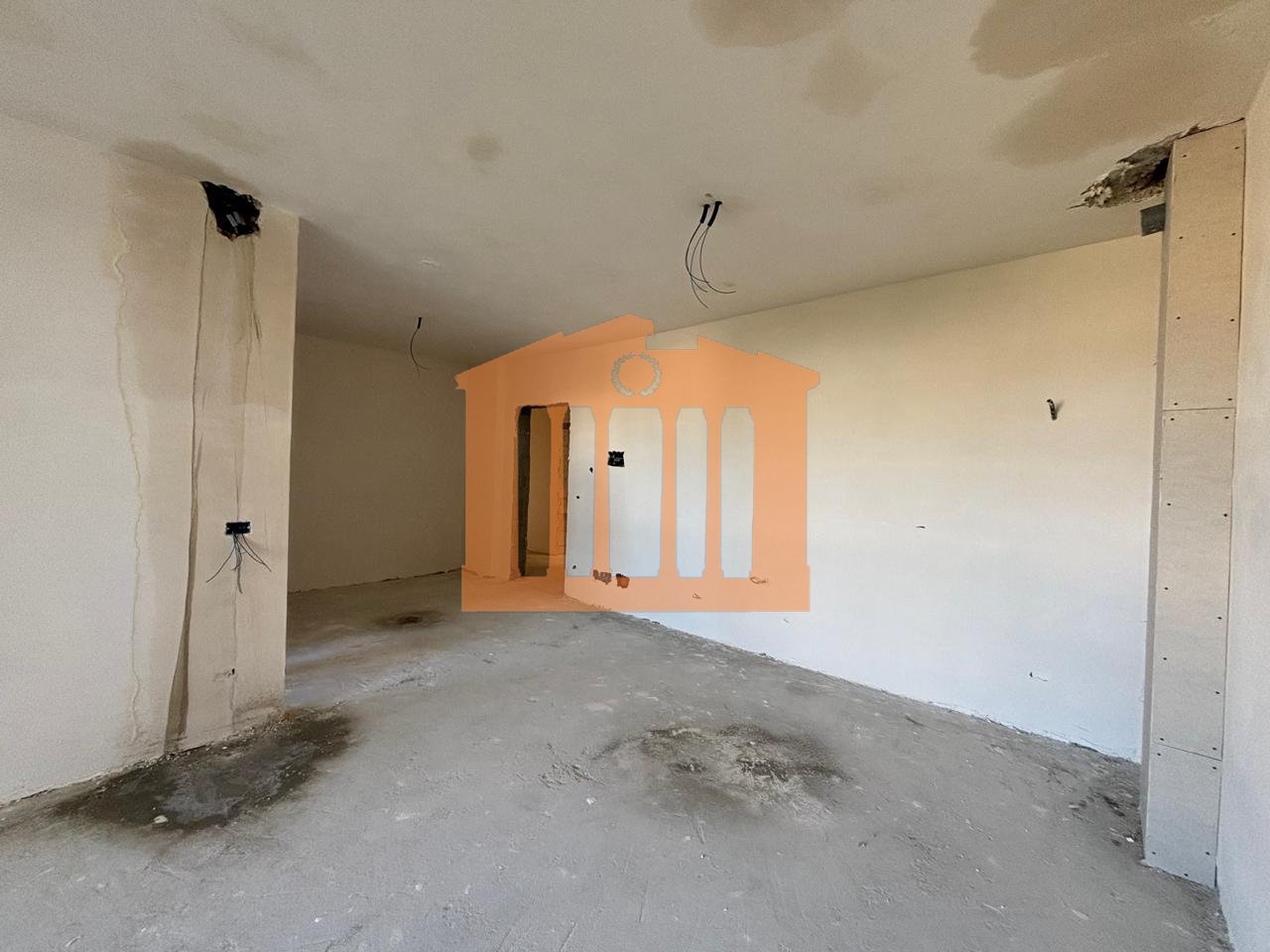 APARTMENT 1+1+ PARKING SPACE IN ROBI MOUNTAIN, FOR SALE!