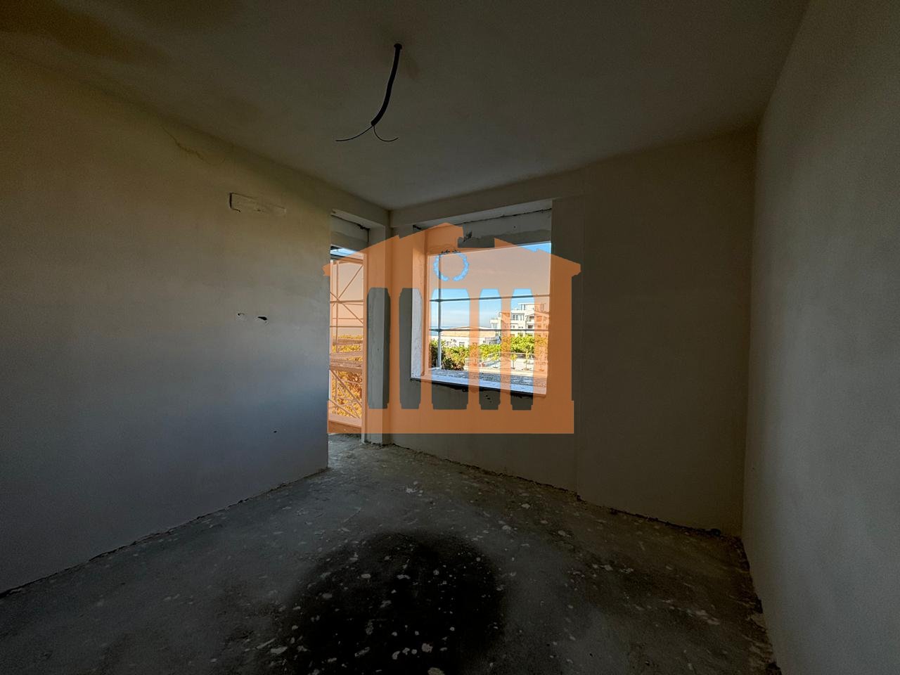 APARTMENT 1+1+ PARKING SPACE IN ROBI MOUNTAIN, FOR SALE!