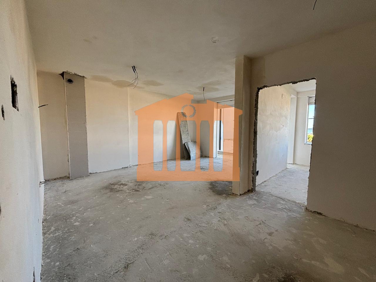 APARTMENT 1+1+ PARKING SPACE IN ROBI MOUNTAIN, FOR SALE!