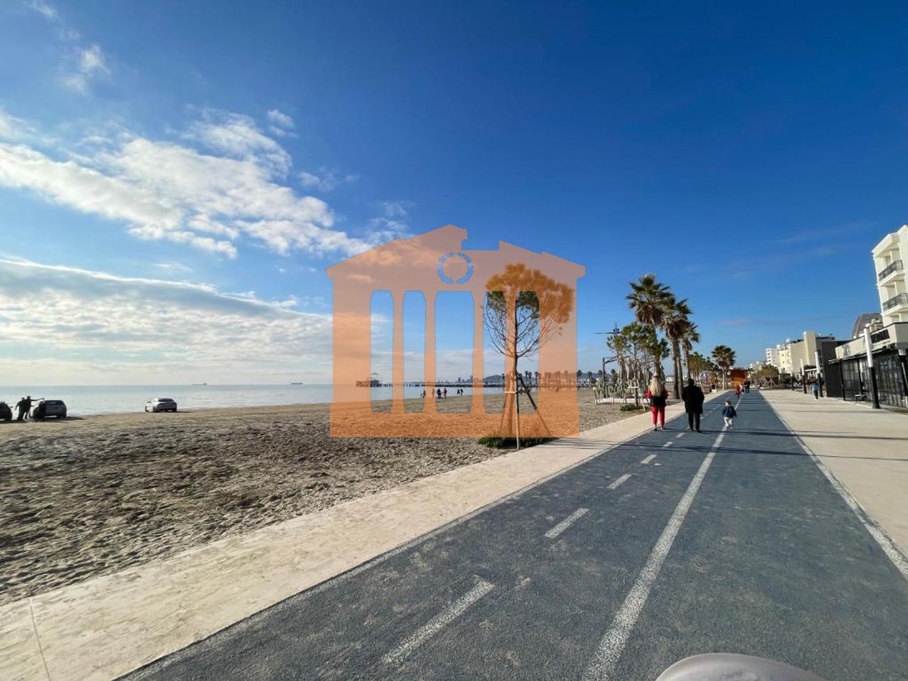 HOTEL NE PLAZH DURRES PER SHITJE !