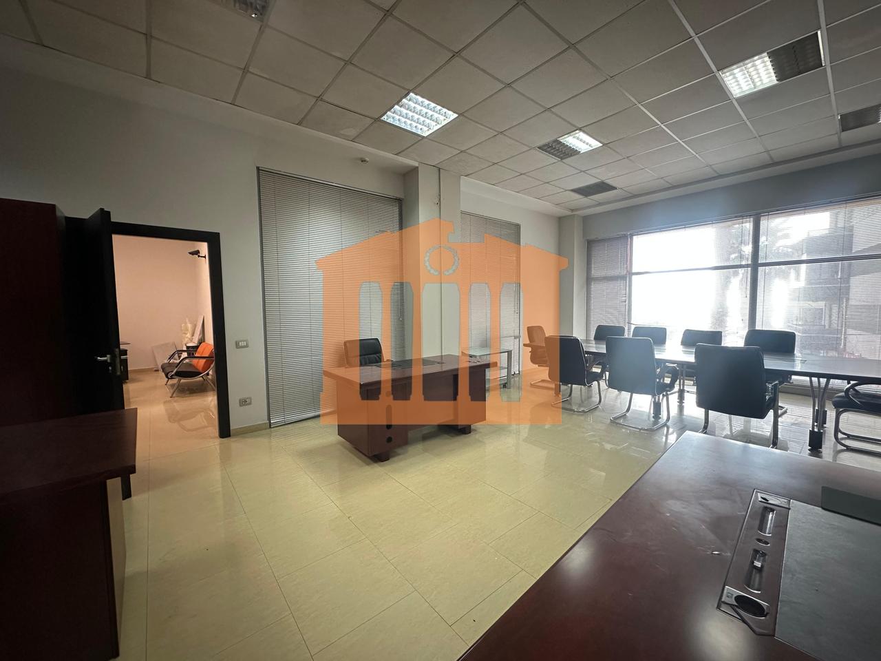 AMBIENT NE VOLLGA-DURRES, PER QIRA!