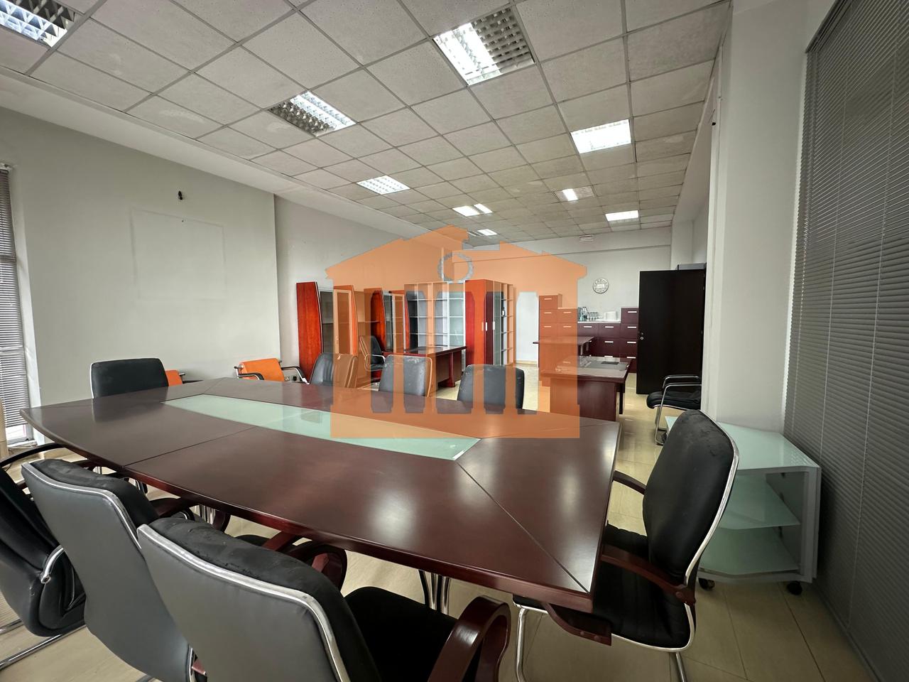 AMBIENT NE VOLLGA-DURRES, PER QIRA!