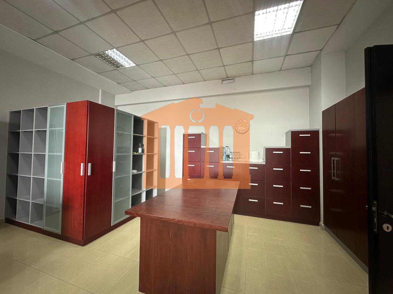 AMBIENT NE VOLLGA-DURRES, PER QIRA!