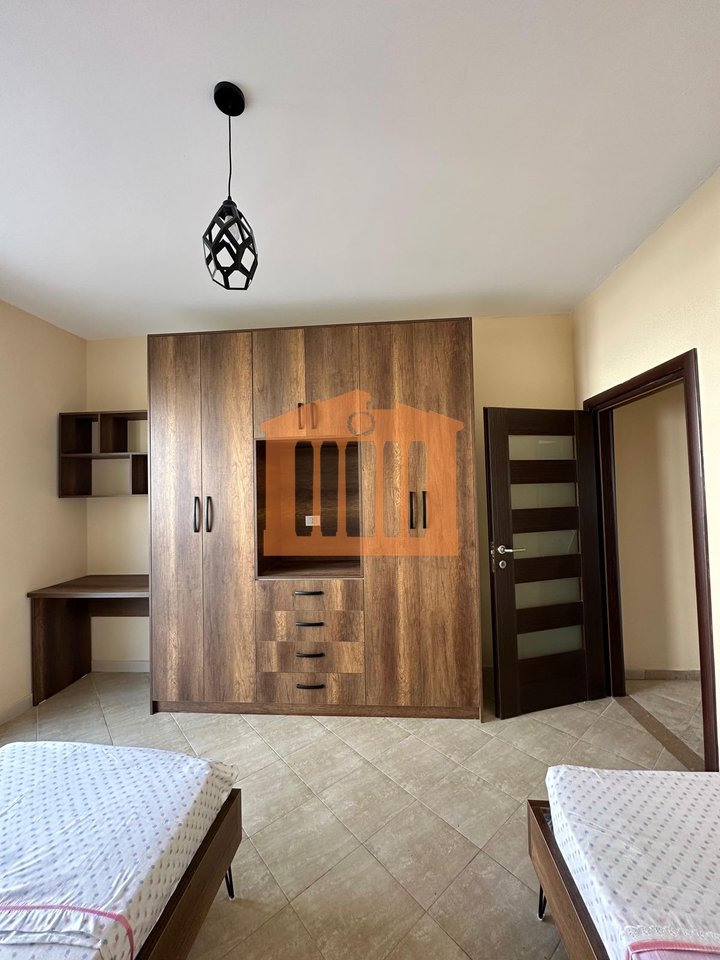 APARTMENT 3+1+2 + GARAGE NEAR FORMER UNIVERSITY DURRES, FOR RENT!