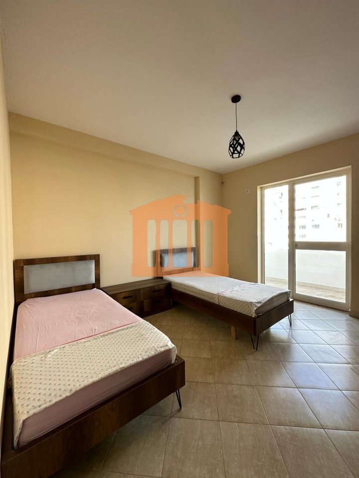 APARTMENT 3+1+2 + GARAGE NEAR FORMER UNIVERSITY DURRES, FOR RENT!