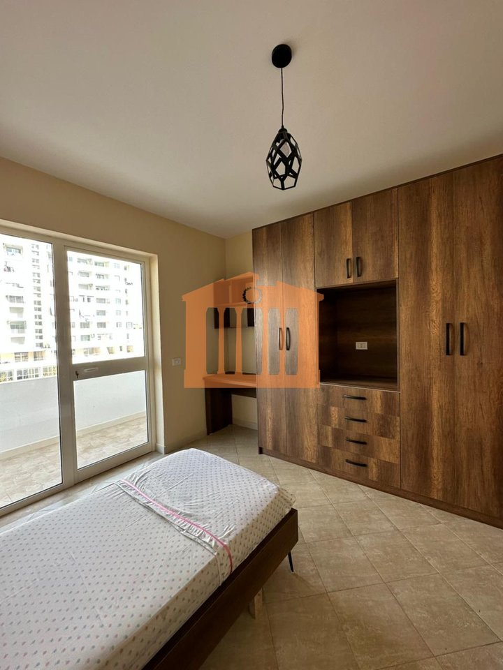 APARTMENT 3+1+2 + GARAGE NEAR FORMER UNIVERSITY DURRES, FOR RENT!