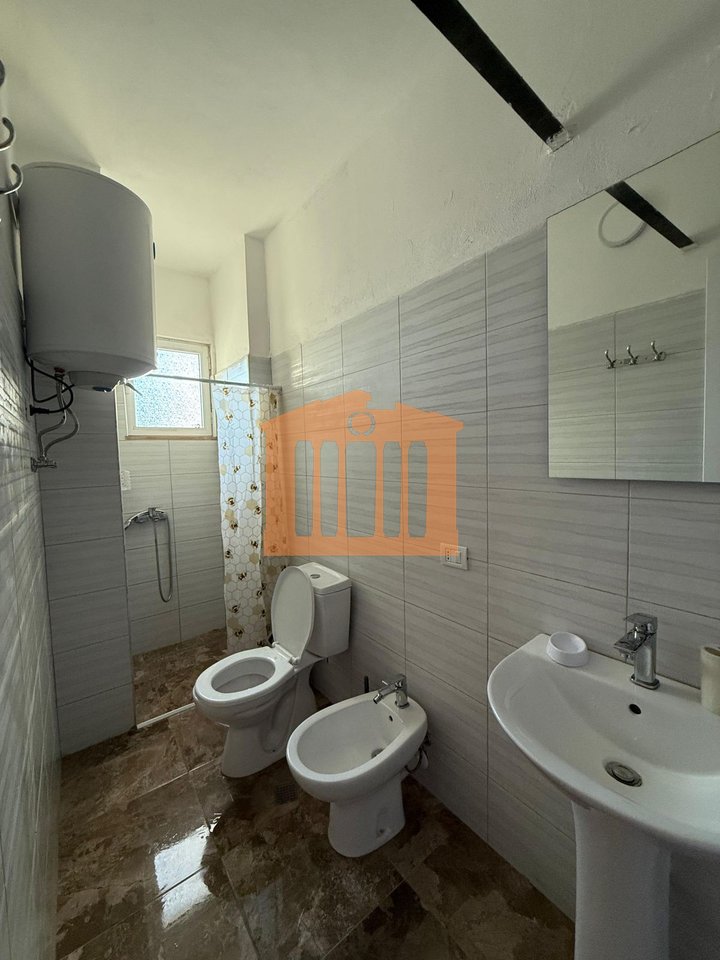 APARTMENT 3+1+2 + GARAGE NEAR FORMER UNIVERSITY DURRES, FOR RENT!