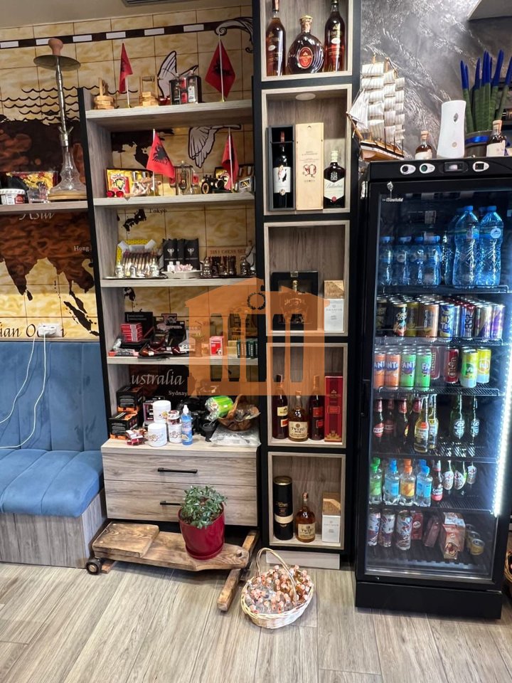 AMBIENT BIZNESI+AKTIVITET NE PLAZH, PER SHITJE!