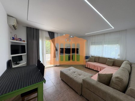 APARTAMENT 1+1 NE SHKEMB TE KAVAJES, PER QIRA!