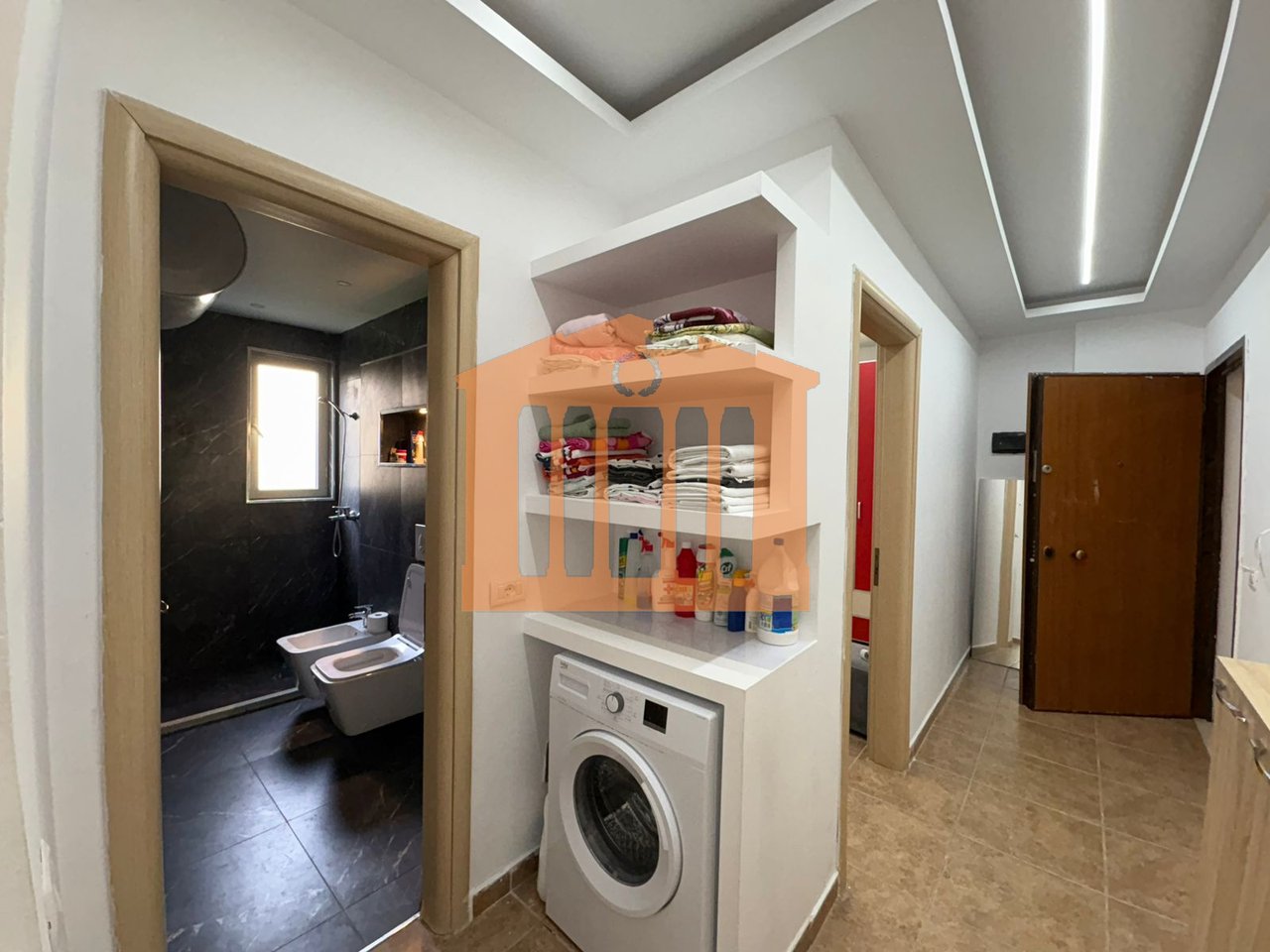 APARTAMENT 1+1 NE SHKEMB TE KAVAJES, PER QIRA!