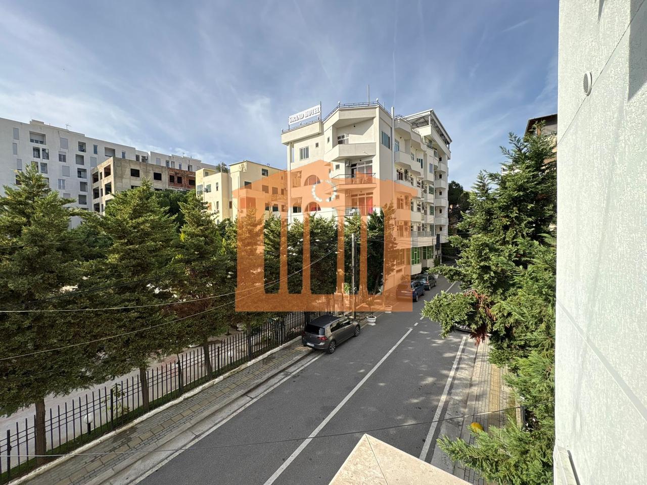 APARTAMENT 1+1 NE SHKEMB TE KAVAJES, PER QIRA!