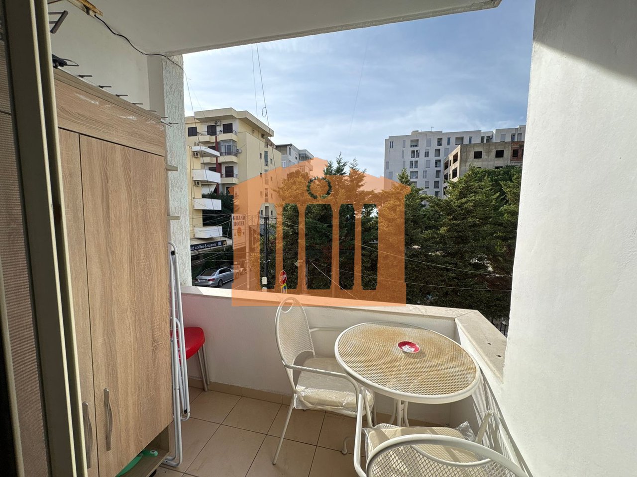 APARTAMENT 1+1 NE SHKEMB TE KAVAJES, PER QIRA!