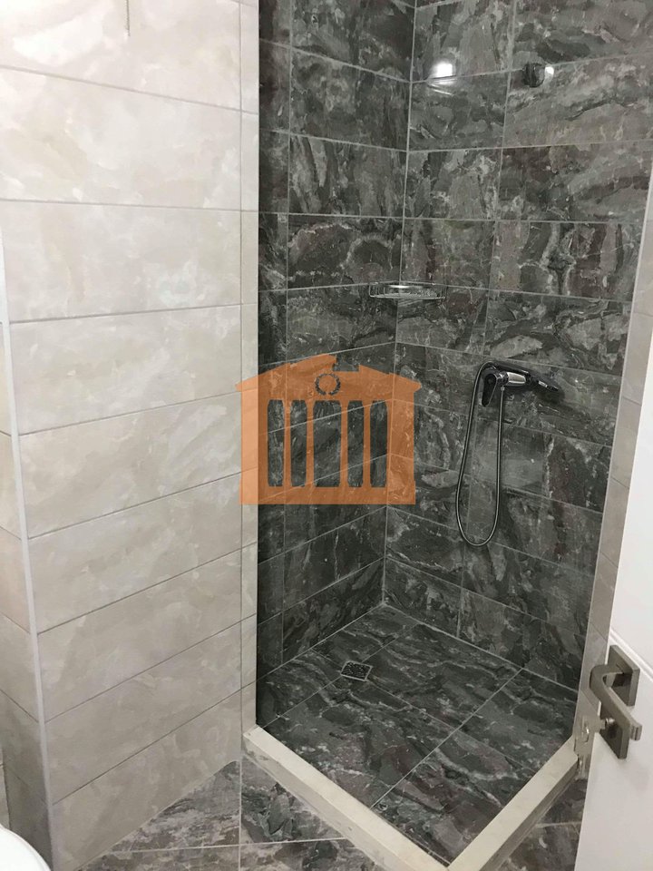 2+1 APARTMENT IN THE CENTER OF DURRES, FOR SALE!