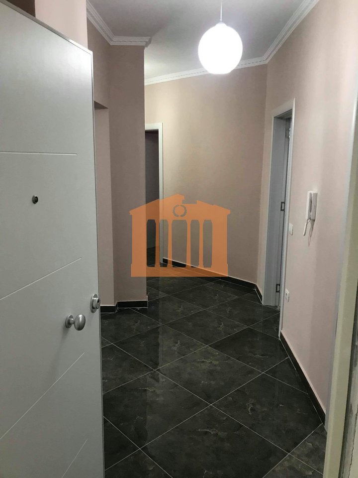 2+1 APARTMENT IN THE CENTER OF DURRES, FOR SALE!