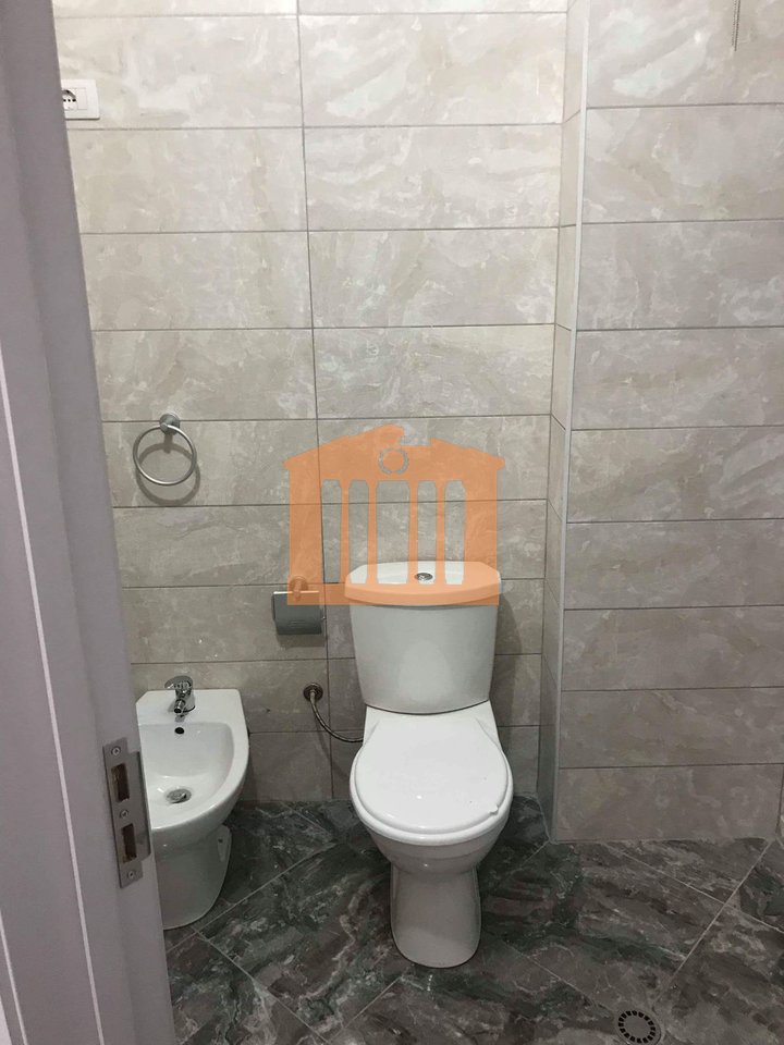 2+1 APARTMENT IN THE CENTER OF DURRES, FOR SALE!