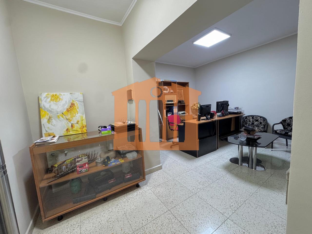 LOCALE COMMERCIALE NEL CENTRO DI DURAZZO, IN VENDITA!