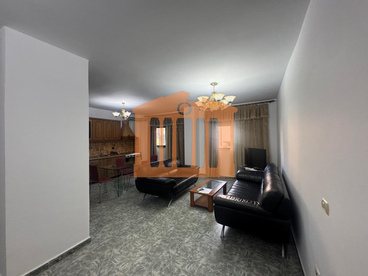 APARTAMENT 2+1 NE PLAZH, PER QIRA !