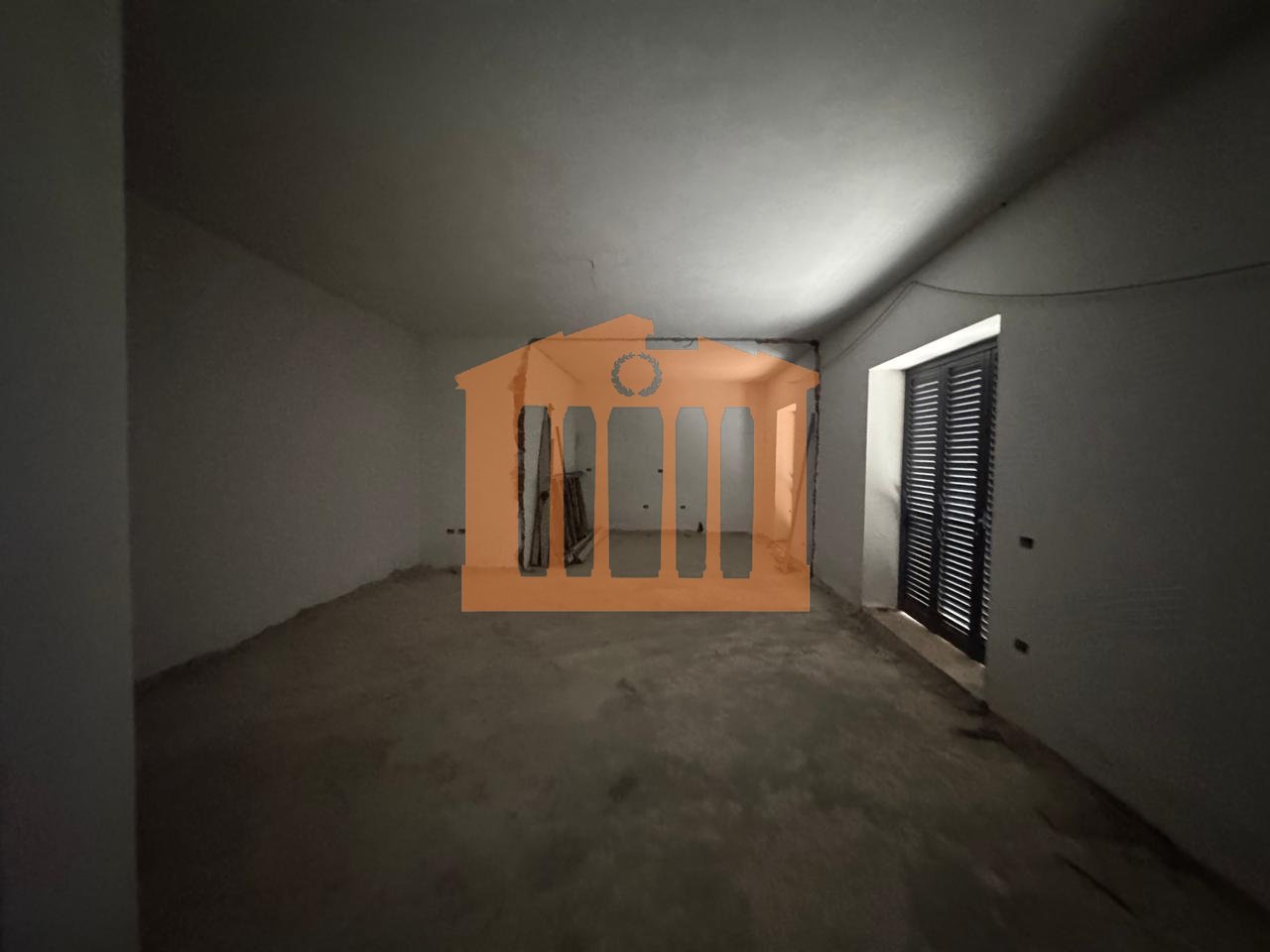 VILE 3 KATESHE+GARAZH TEK VILA PASCUCCI, PER SHITJE !