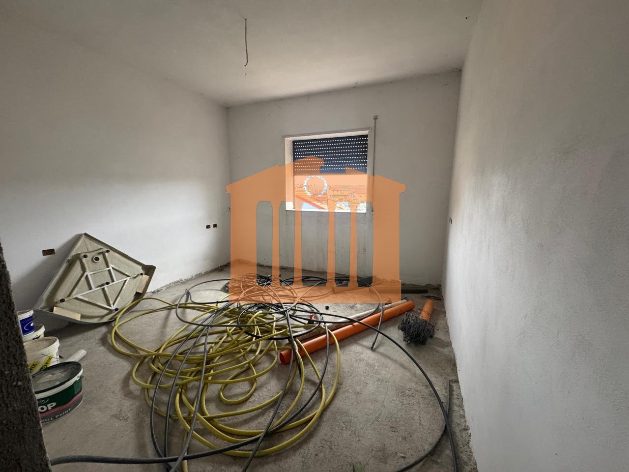 VILE 3 KATESHE+GARAZH TEK VILA PASCUCCI, PER SHITJE !