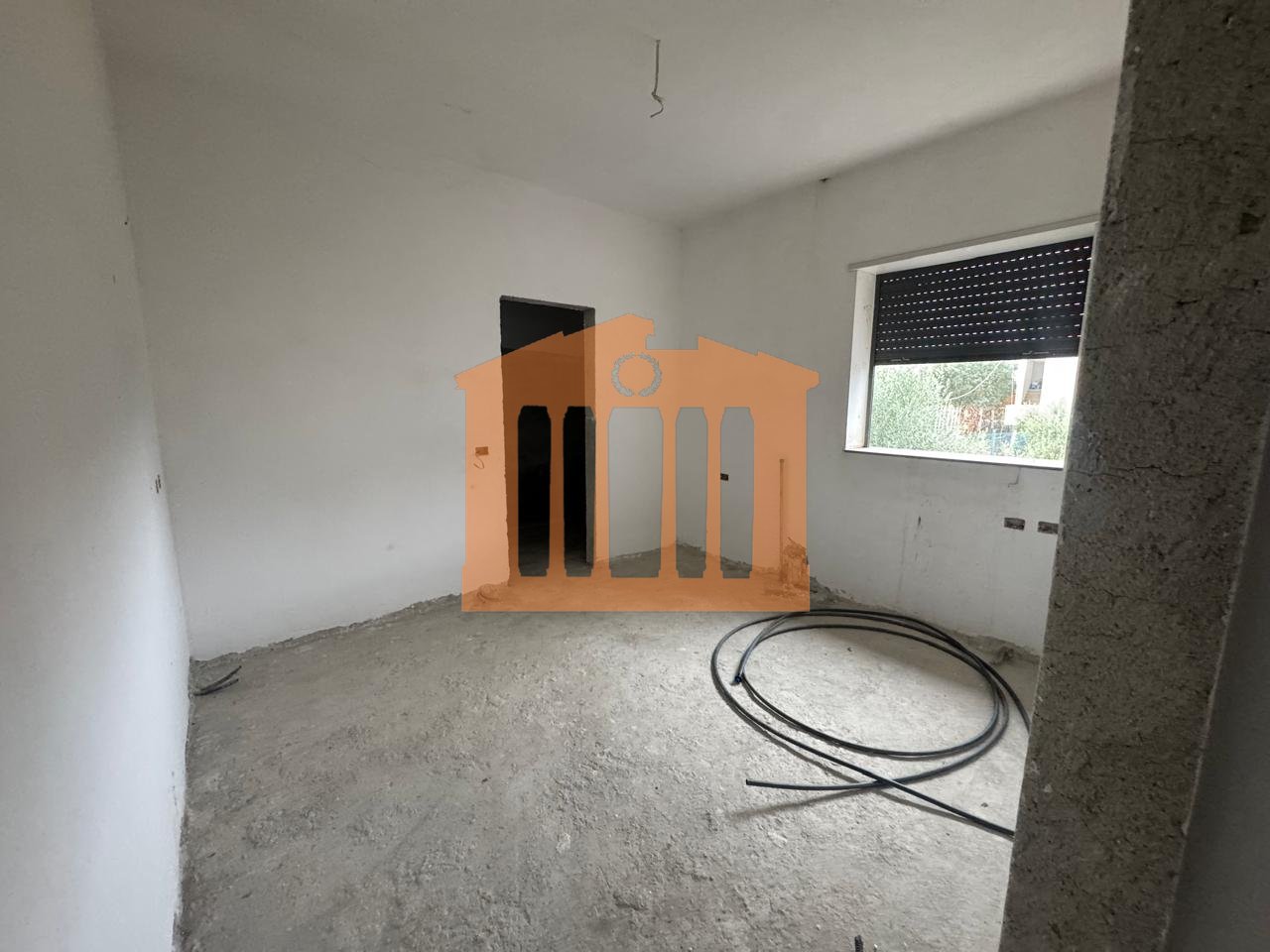 VILE 3 KATESHE+GARAZH TEK VILA PASCUCCI, PER SHITJE !