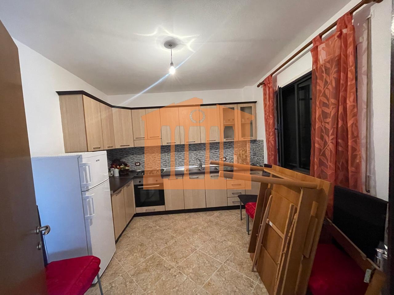 VILE 3 KATESHE+GARAZH TEK VILA PASCUCCI, PER SHITJE !