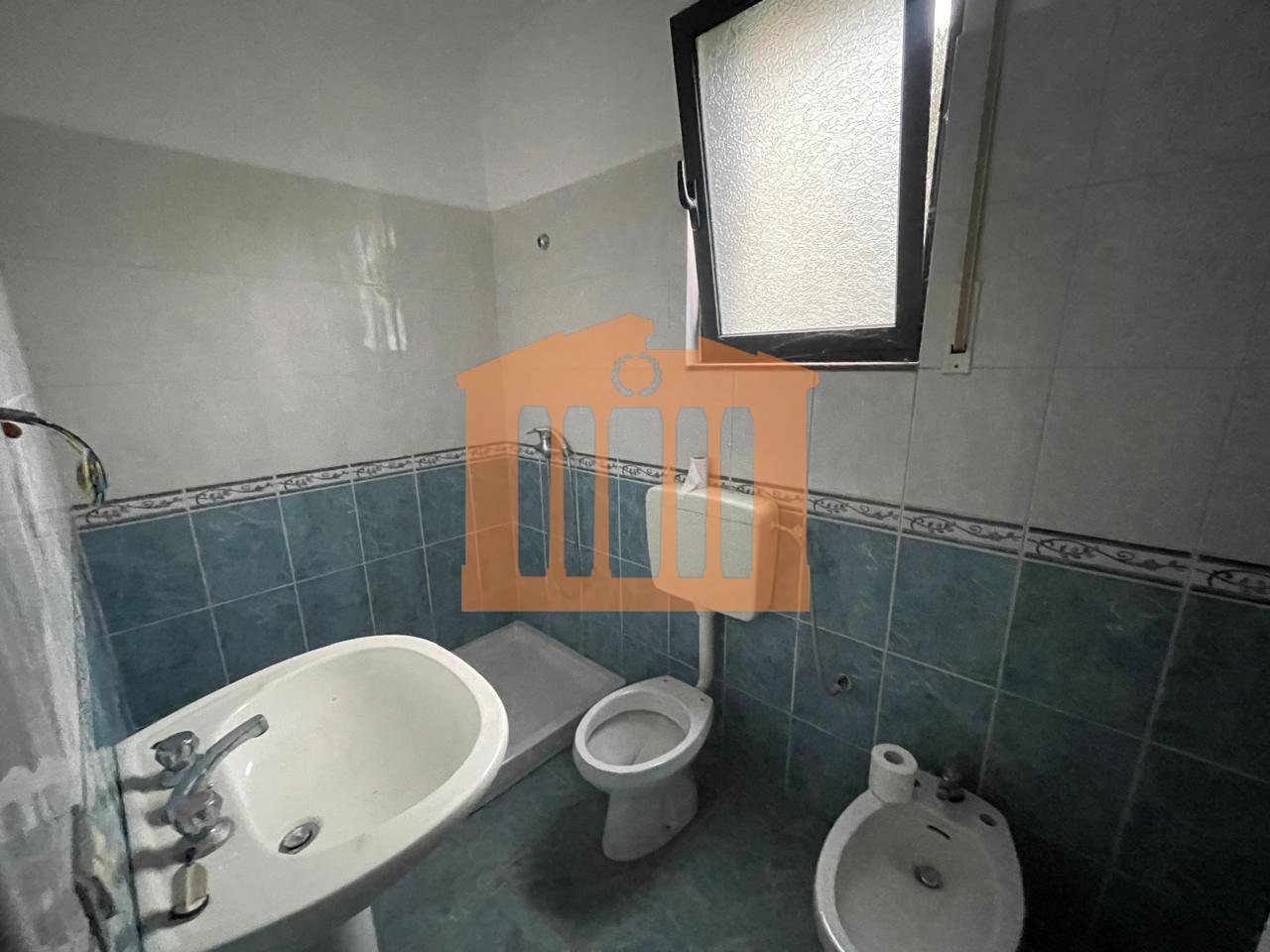 VILE 3 KATESHE+GARAZH TEK VILA PASCUCCI, PER SHITJE !