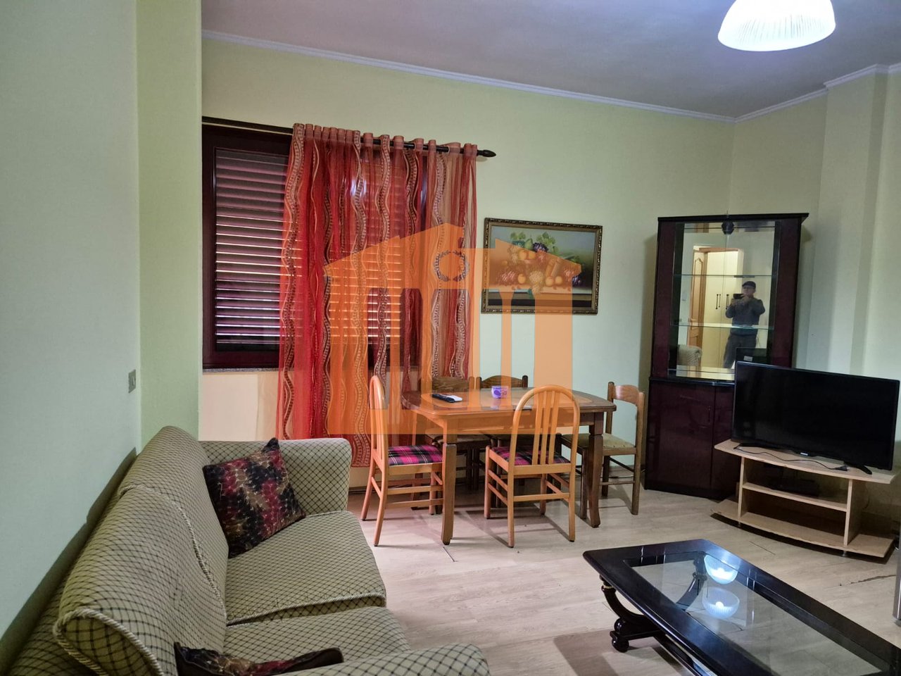 APARTAMENT 2+1 TE ISH-URT, PER QIRA!