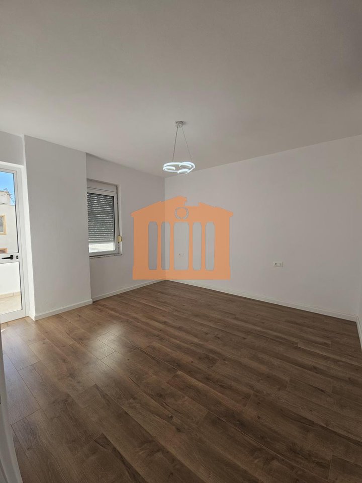 APARTAMENT 2+1 TE SPITALI DURRES PER SHITJE!