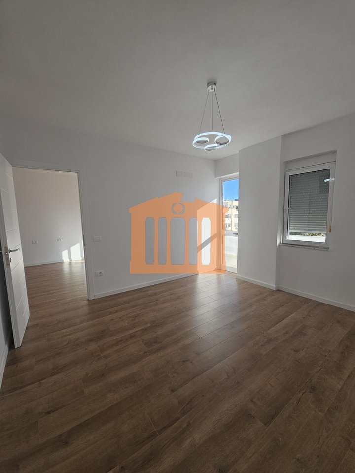 APARTAMENT 2+1 TE SPITALI DURRES PER SHITJE!