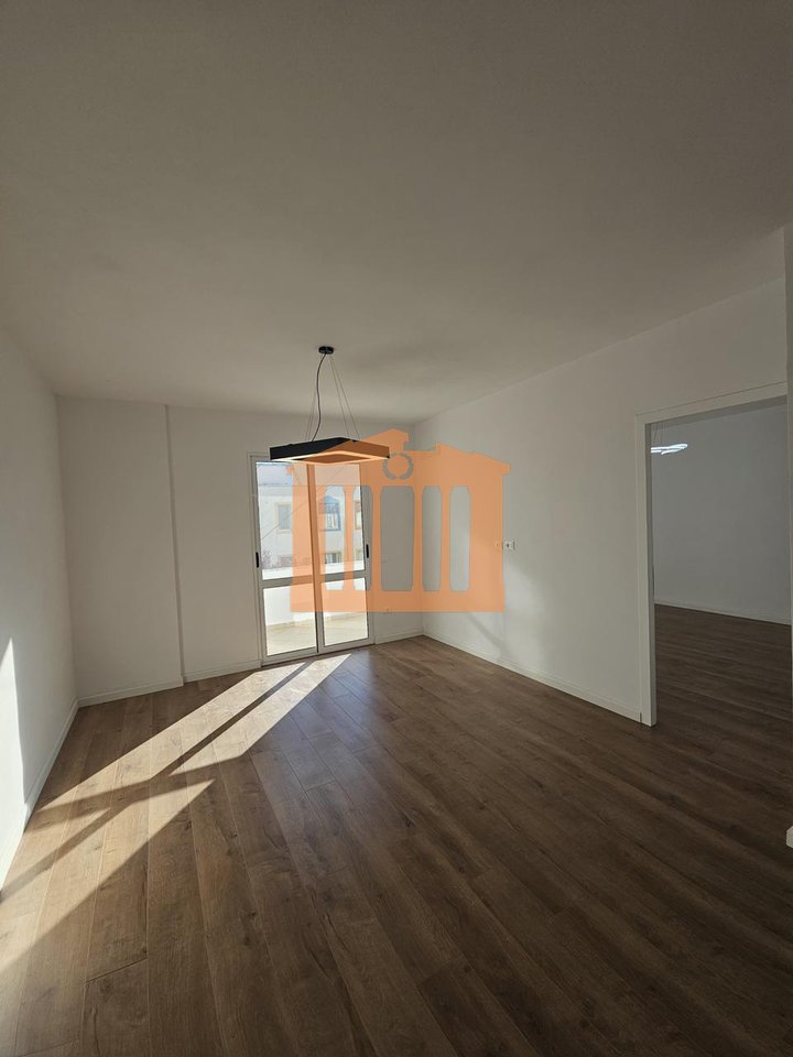 APARTAMENT 2+1 TE SPITALI DURRES PER SHITJE!