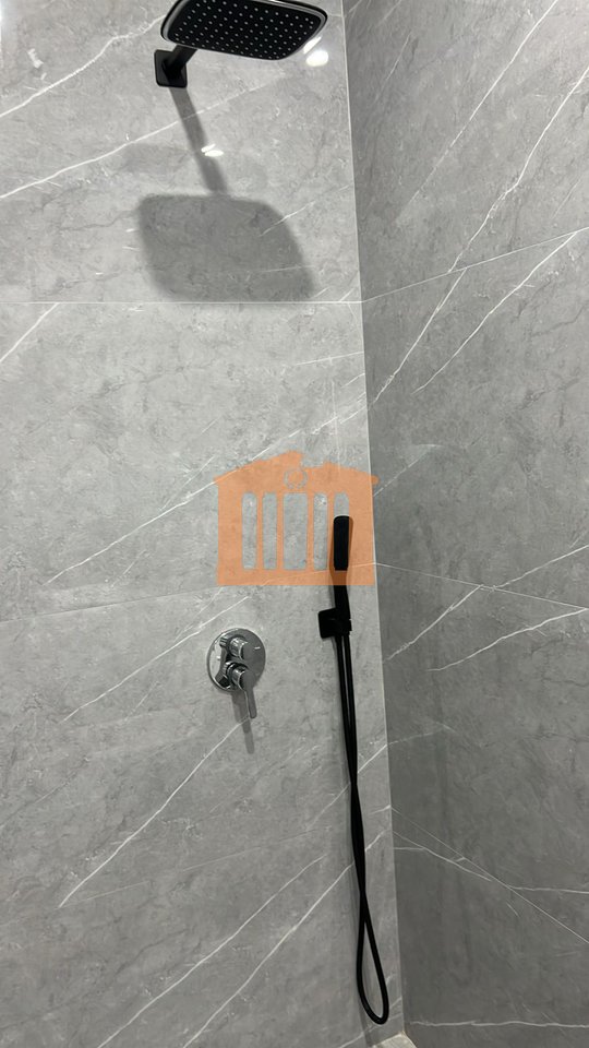 APPARTAMENTO 1+1 VICINO AL MUNICIPIO, DURAZZO IN VENDITA!