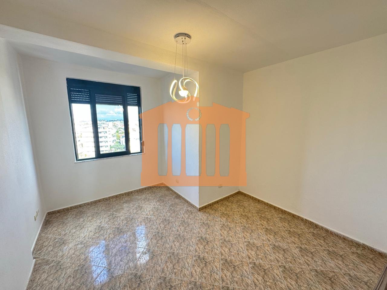 APARTAMENT 2+1 NE PLAZH HEKURUDHA , PER SHITJE !