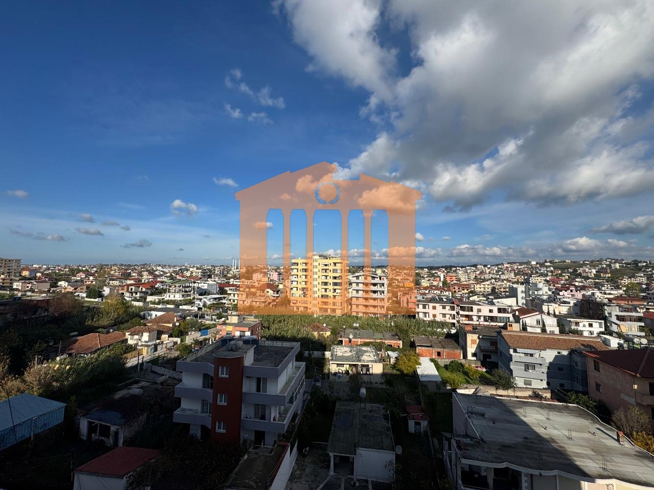 APARTAMENT 2+1 NE PLAZH HEKURUDHA , PER SHITJE !