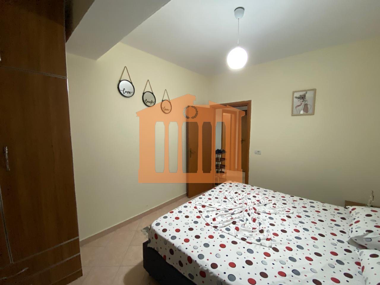 APARTAMENT 1+1 NE PLAZH DURRES, PER QIRA!