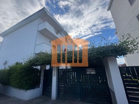 APARTAMENT 1+1 NE PLEPA DURRES, PER QIRA !