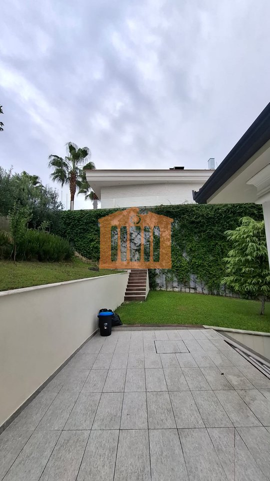 SUPER APARTAMENT TEK "VILA PASCUCCI", PER QIRA!