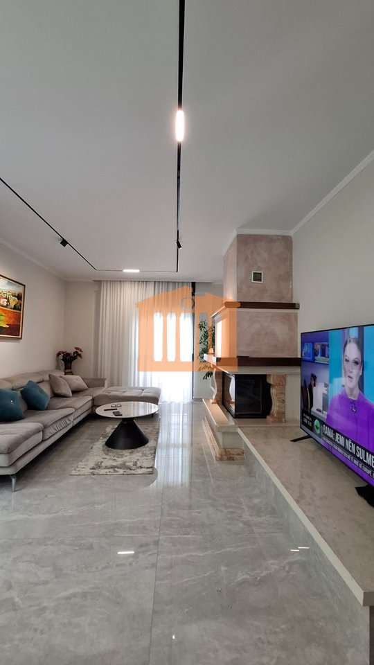 SUPER APARTAMENT TEK "VILA PASCUCCI", PER QIRA!