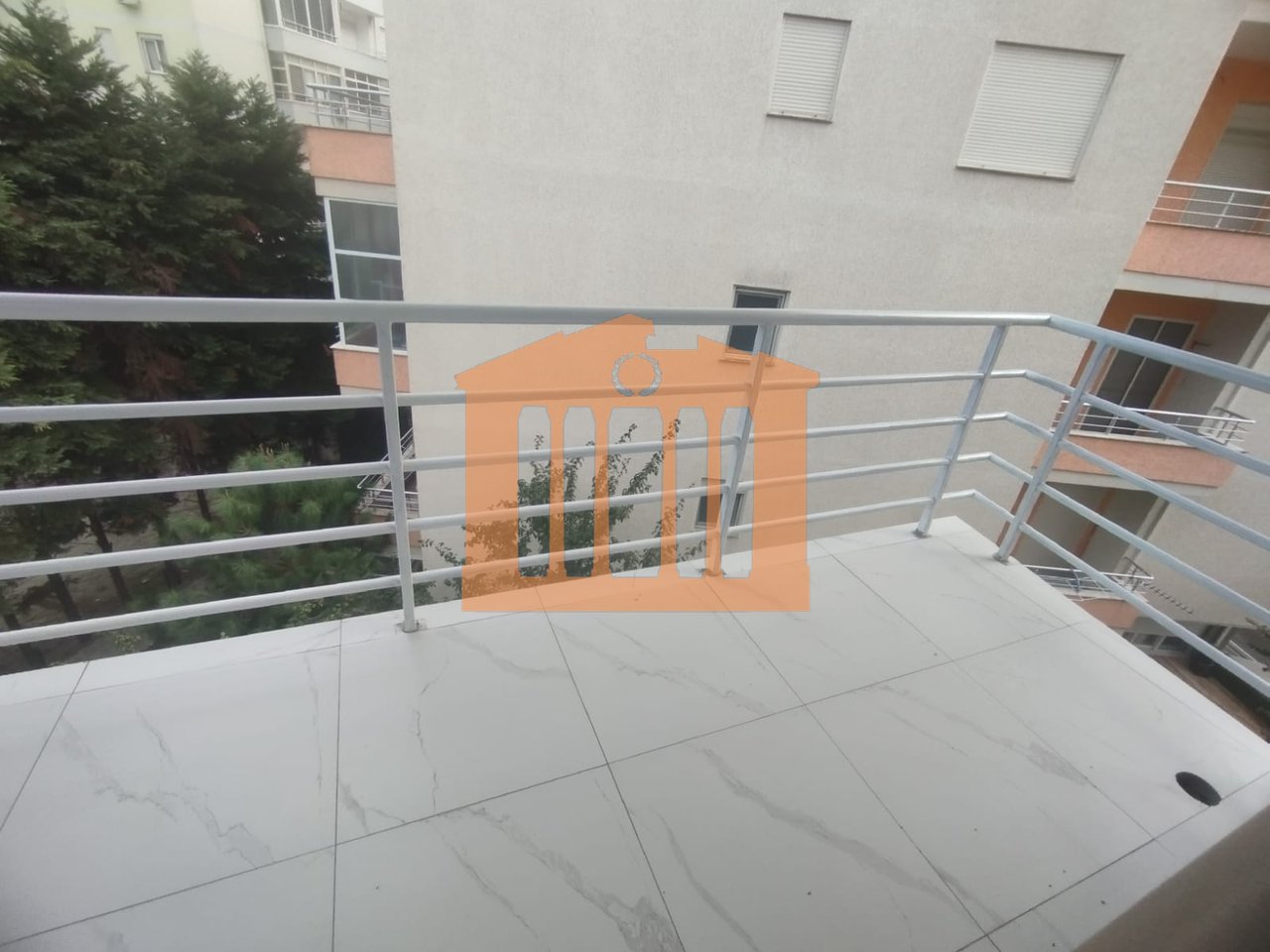 APARTMENT 1+1 WITH PARKING SPACE AT SHKEMBI I KAVAJES, FOR RENT!