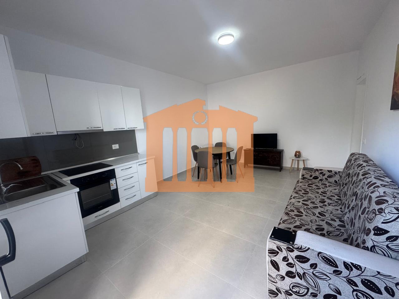 APARTAMENT 1+1 NE PLEPA DURRES, PER QIRA !