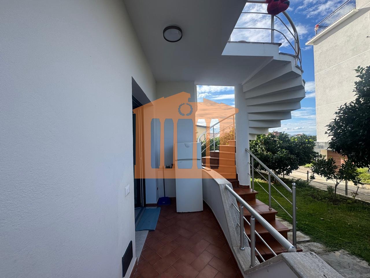 APARTAMENT 1+1 NE PLEPA DURRES, PER QIRA !