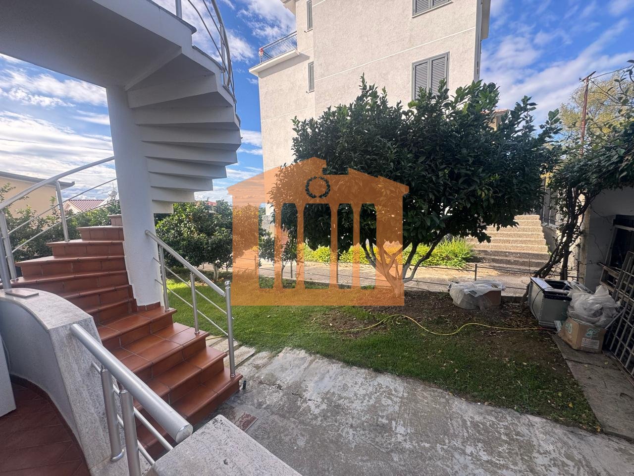 APARTAMENT 1+1 NE PLEPA DURRES, PER QIRA !