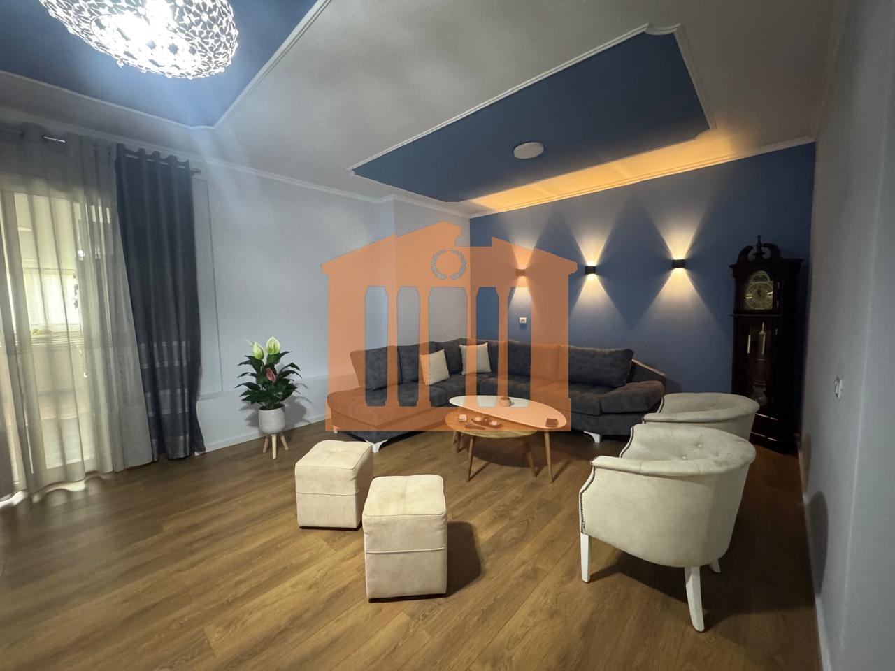 APPARTAMENTO 2+1+2 CON CUCINA SEPARATA + TERRAZZA ALL'EX URT, DURAZZO IN VENDITA!