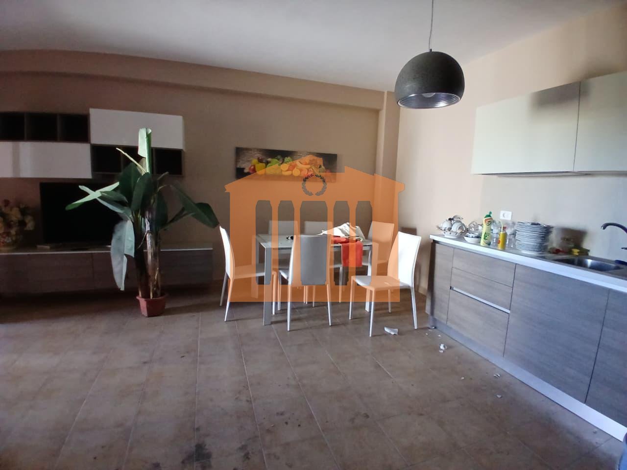 APARTAMENT  1+1 NE PLAZH PLEPA DURRES, PER QIRA!