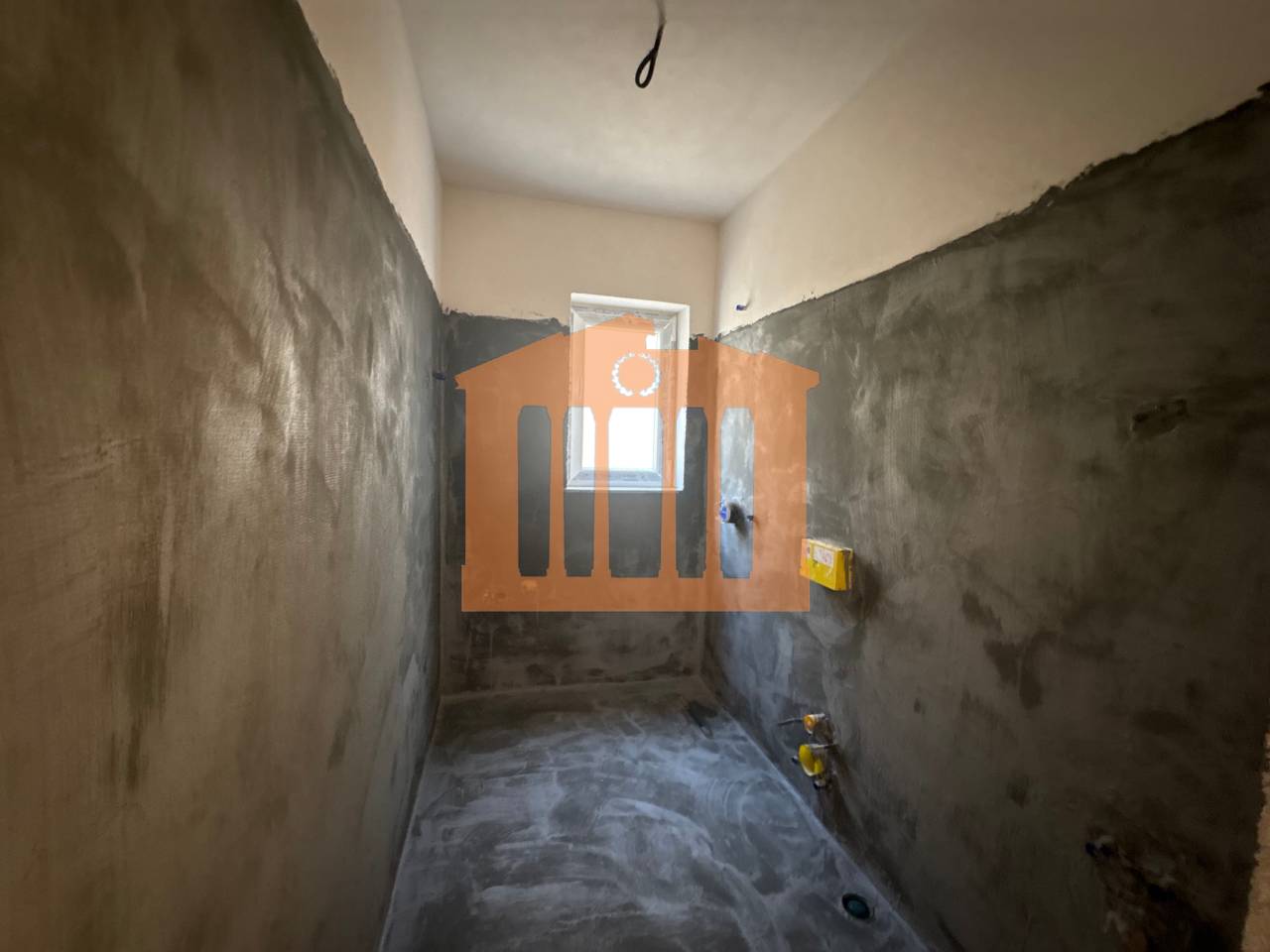 APPARTAMENTO 2+1 VICINO ALL'OSPEDALE A DURAZZO, IN VENDITA!