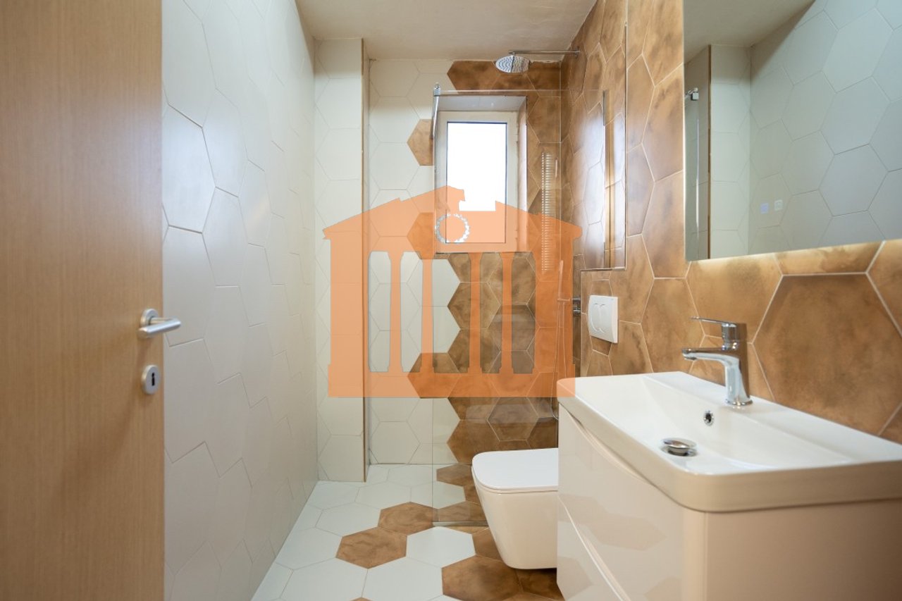 APPARTAMENTO 2+1 NEL CENTRO DI DURAZZO, IN AFFITTO!