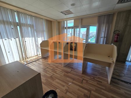 AMBIENT BIZNESI PRANE STADIUMIT PER QIRA !