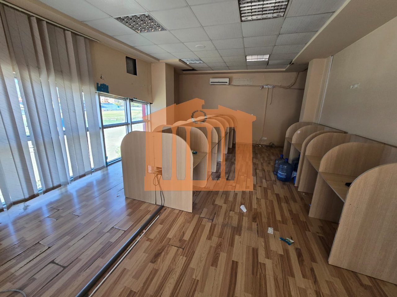 AMBIENT BIZNESI PRANE STADIUMIT PER QIRA !