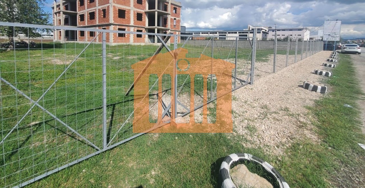 NDERTESE +TRUALL NE XHAFZOTAJ-DURRES, PER SHITJE!