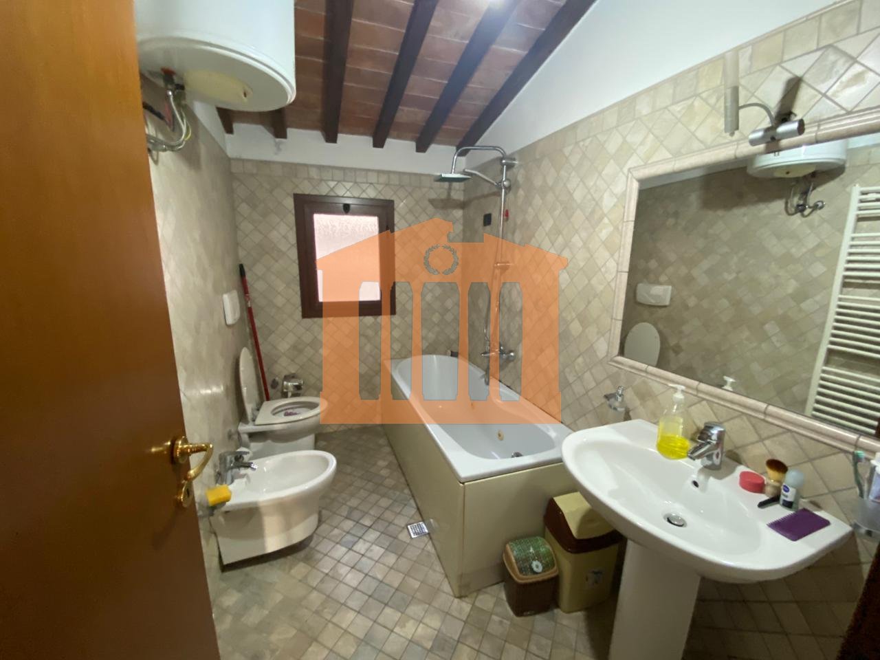 KAT VILE 2+1+VERANDA WITH GARAGE NEAR HOSPITAL FOR RENT!