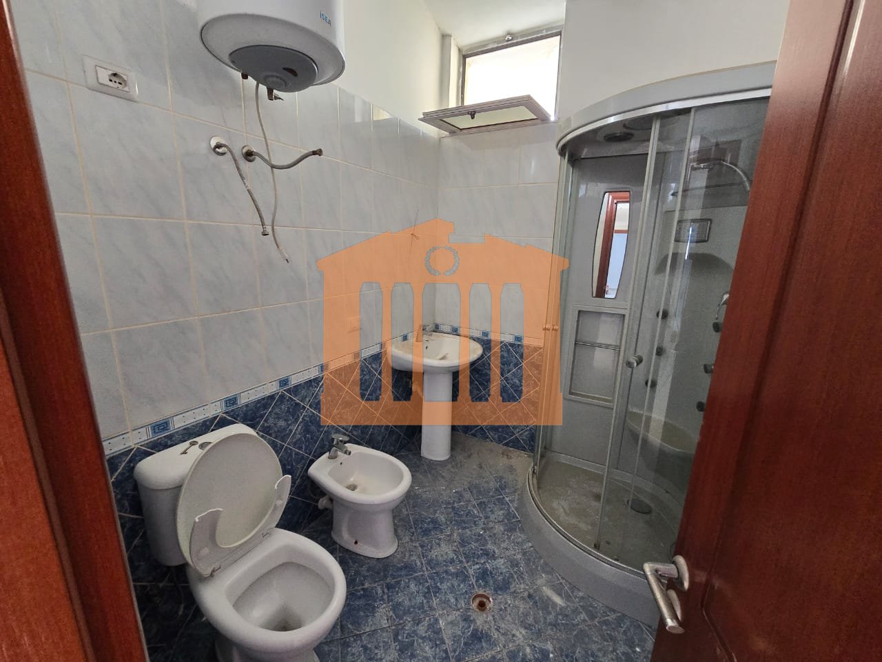 PAPAFINGO 3+1+2 WITH GARAGE FOR SALE!